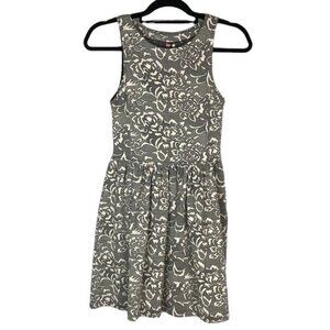 Frenchi women’s floral dress size small